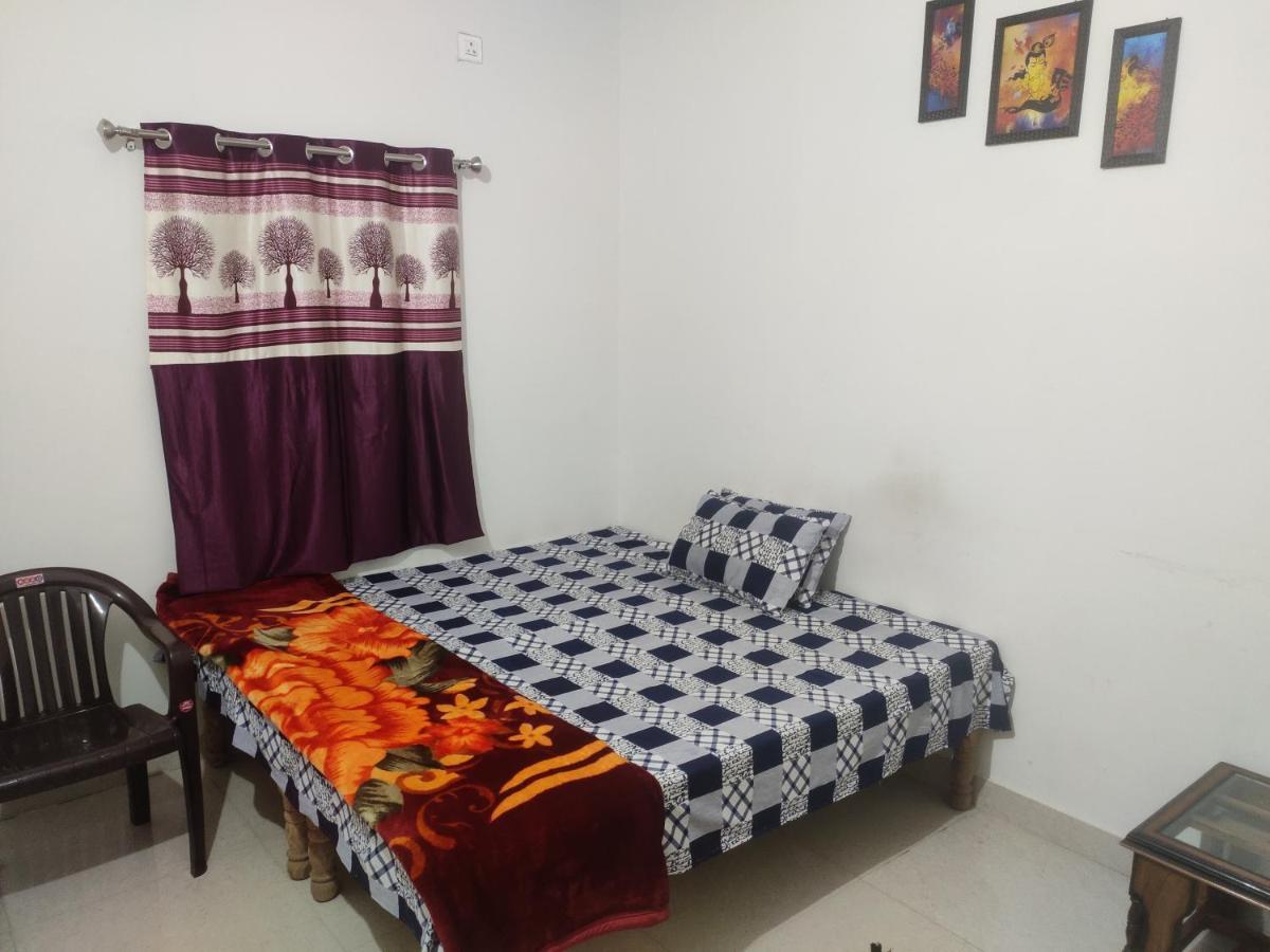 Nidhivan Homestay Vrindāvan Eksteriør bilde