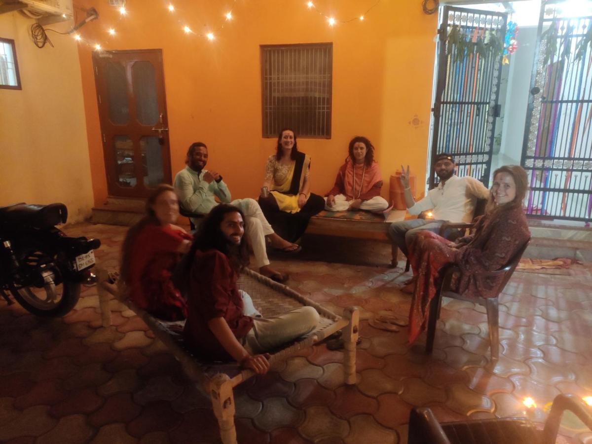 Nidhivan Homestay Vrindāvan Eksteriør bilde