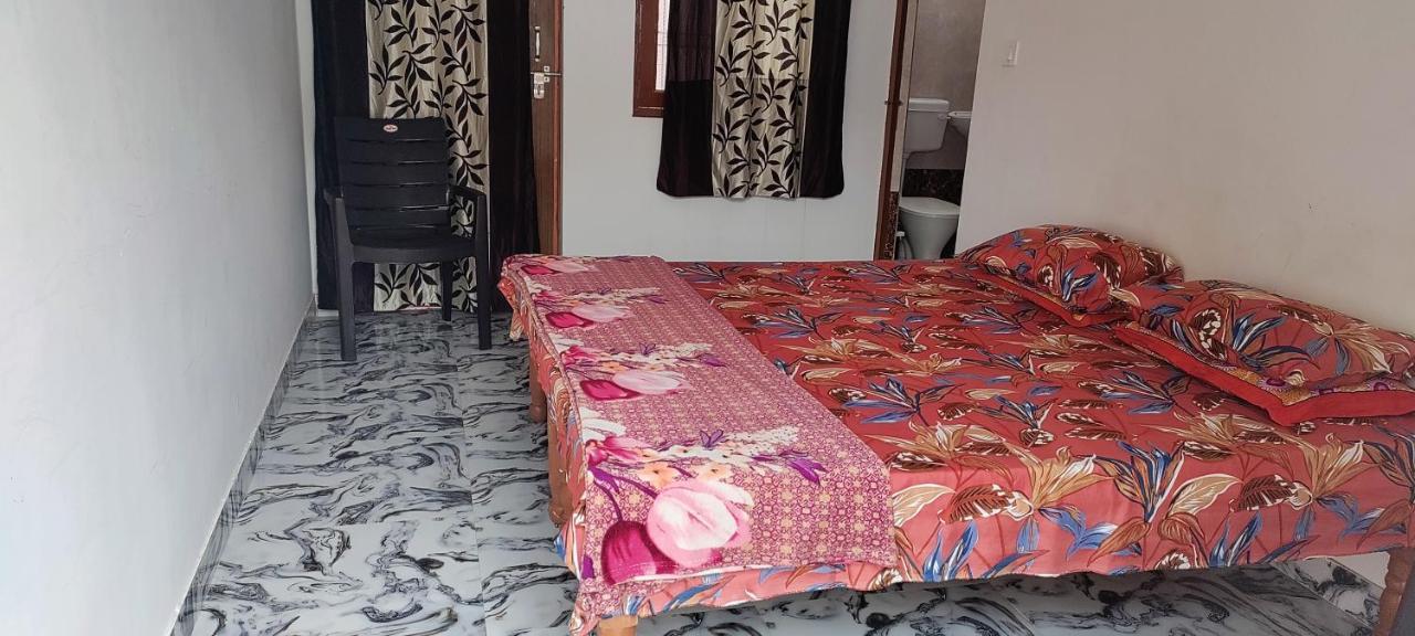 Nidhivan Homestay Vrindāvan Eksteriør bilde