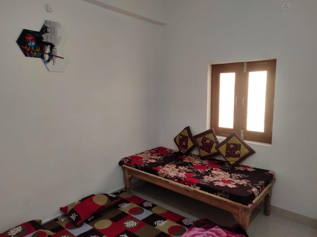 Nidhivan Homestay Vrindāvan Eksteriør bilde